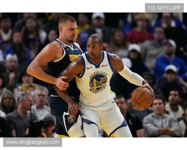勇士与掘金季后赛对决库里展现绝佳状态引发球迷热议