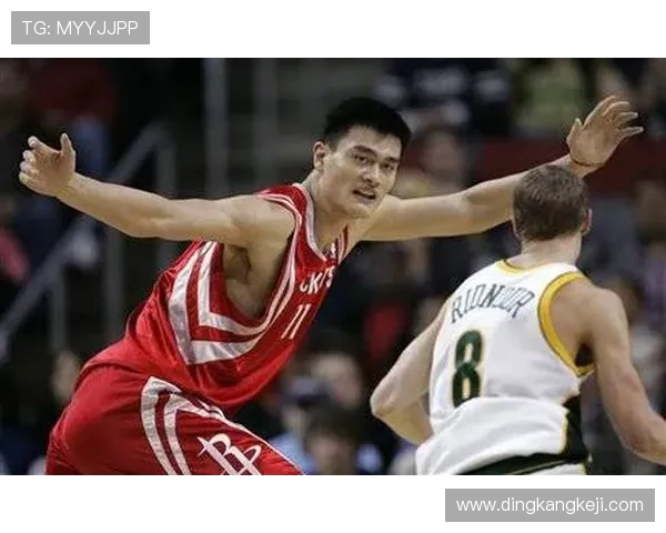 姚明与奥尼尔巅峰对决精彩瞬间回顾视频解析